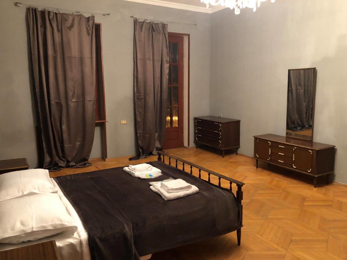 Lucky Family Hotel Тбилиси Экстерьер фото