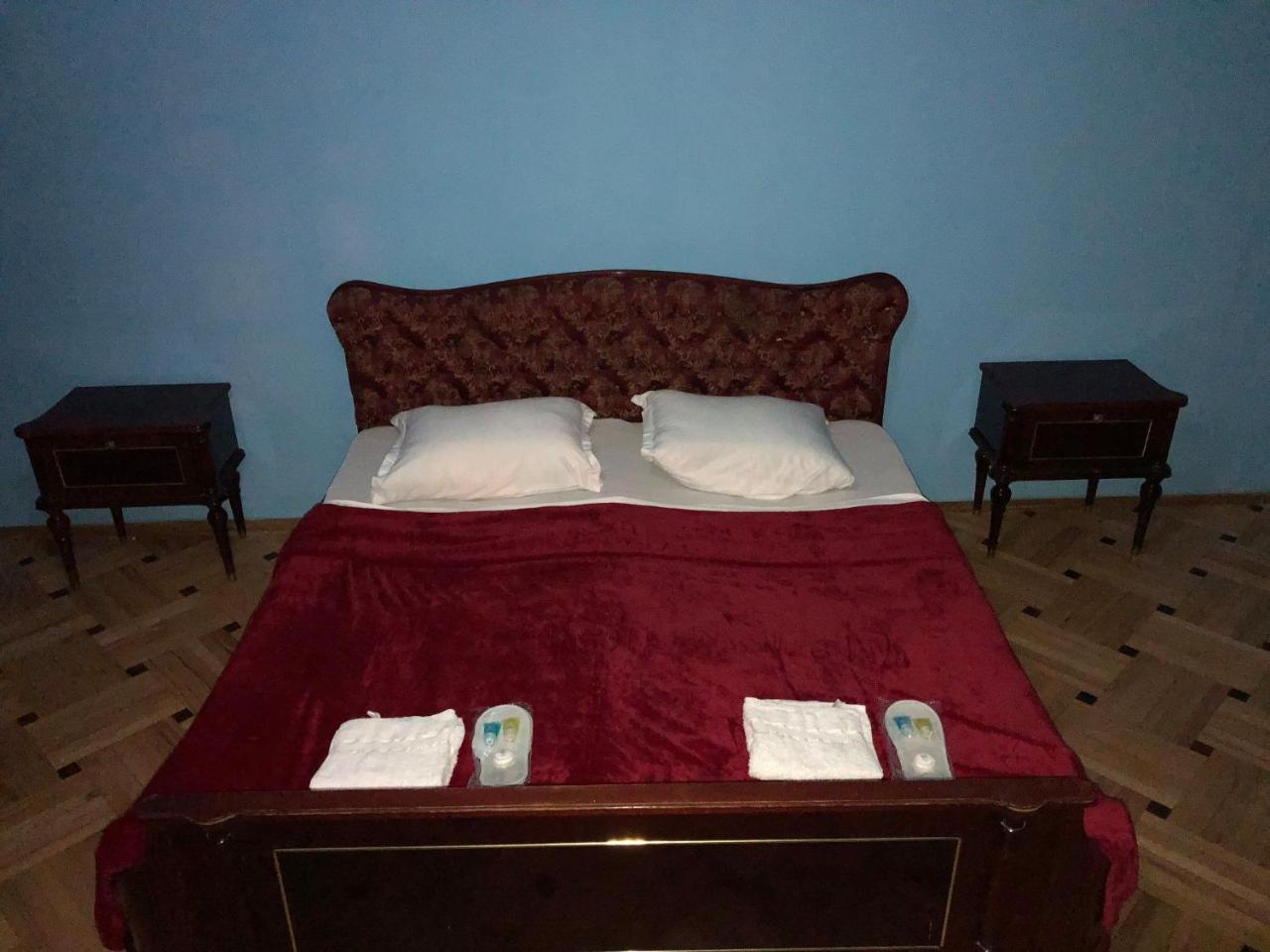Lucky Family Hotel Тбилиси Экстерьер фото