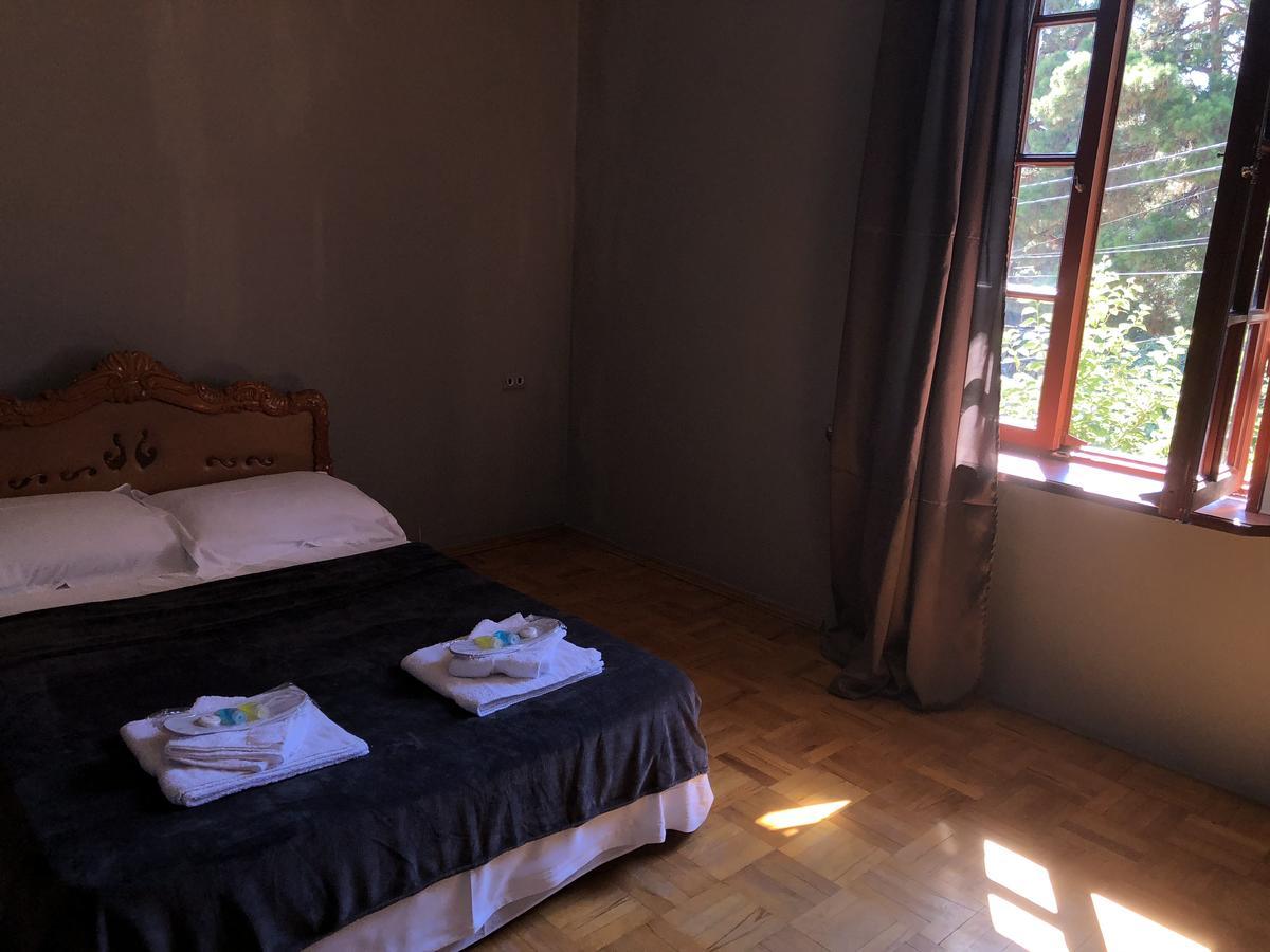Lucky Family Hotel Тбилиси Экстерьер фото