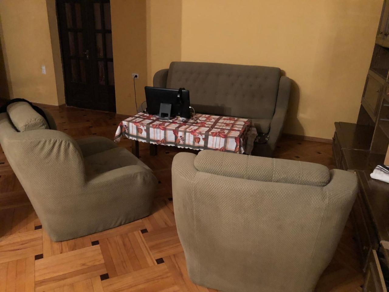 Lucky Family Hotel Тбилиси Экстерьер фото