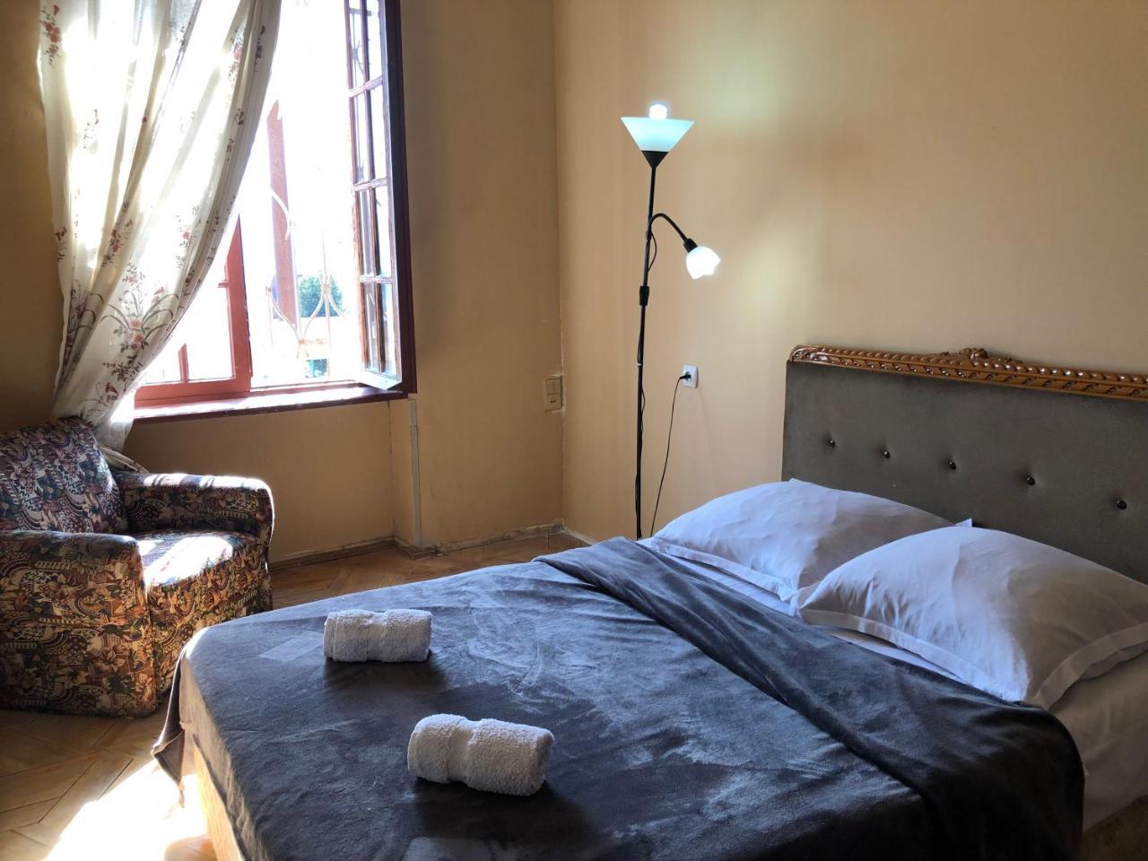Lucky Family Hotel Тбилиси Экстерьер фото