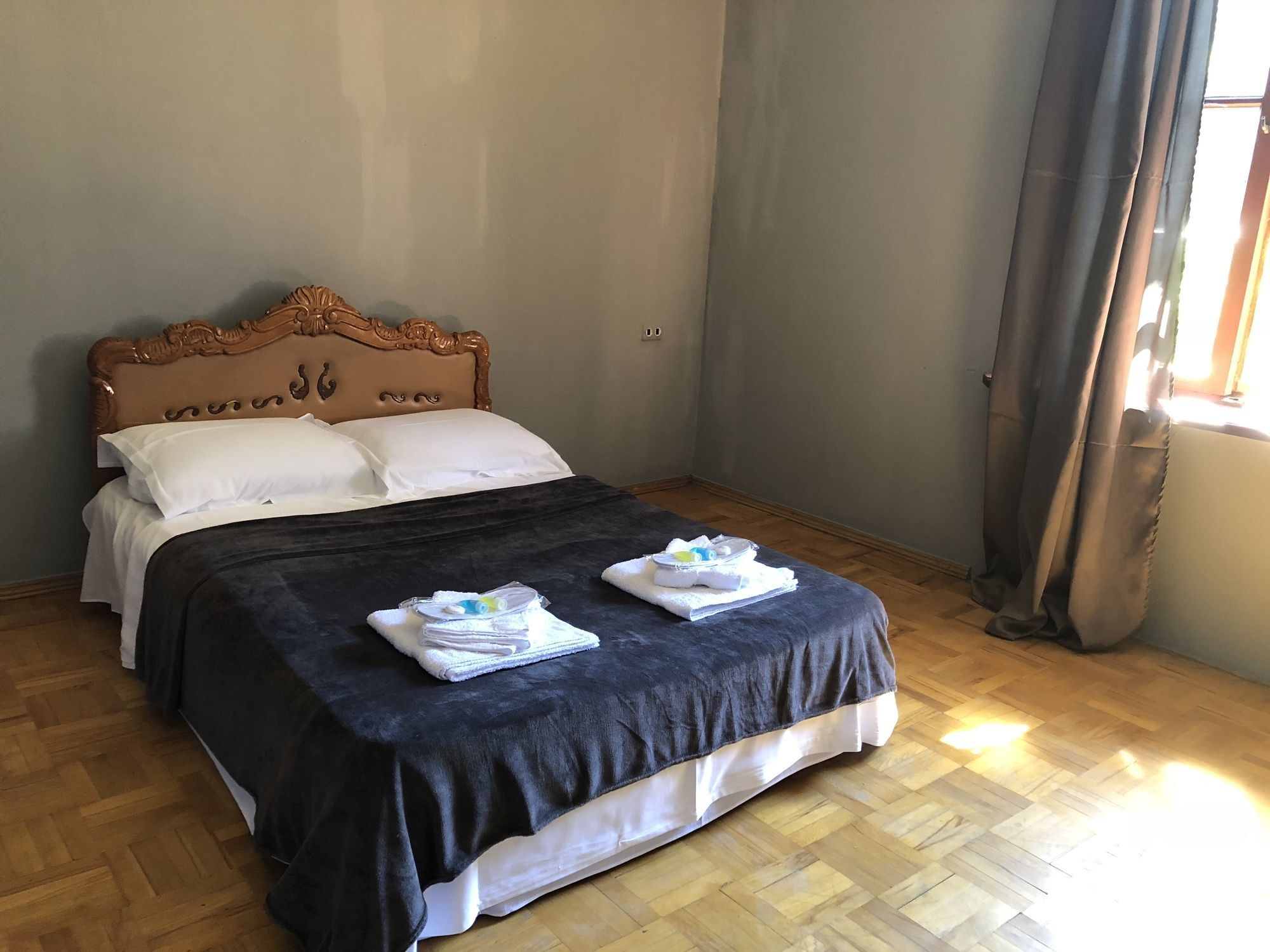 Lucky Family Hotel Тбилиси Экстерьер фото
