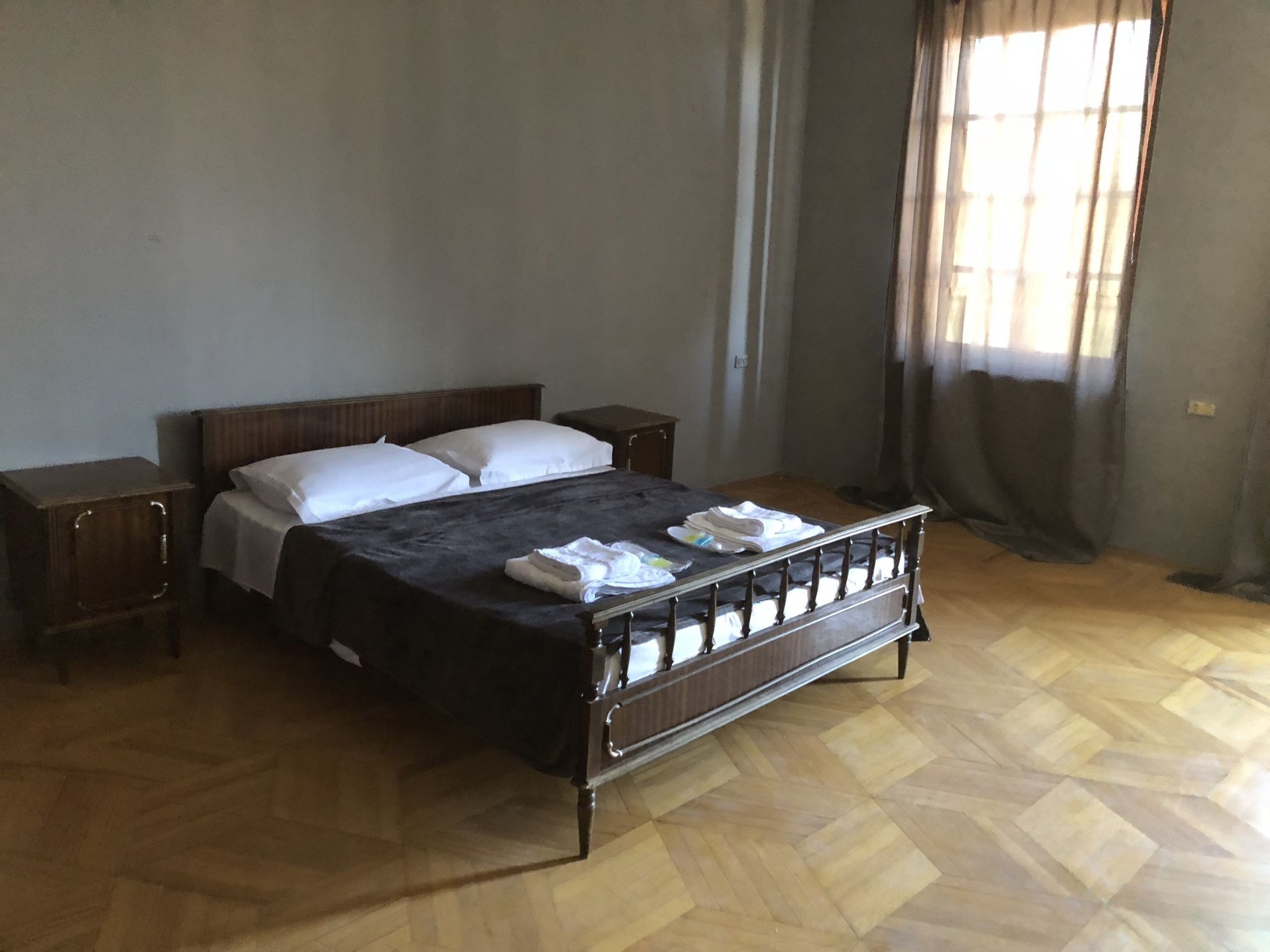 Lucky Family Hotel Тбилиси Экстерьер фото